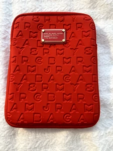 Marc By Marc Jacobs Neoprene Embossed Red Tablet sleeve w zipper 8.5 x 10.5 - Picture 1 of 2