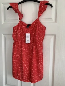 New look BNWT size 8 Petite Red Heart Patterned Short jumpsuit - Picture 1 of 6