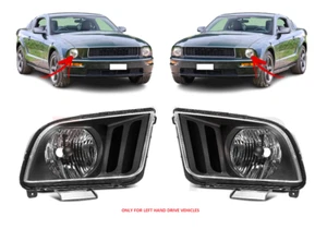 PER FORD MUSTANG 2007-2009 SET COPPIA FARI ANTERIORI NUOVI H13 LHD USA - Foto 1 di 8