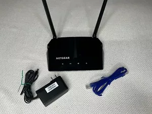 NETGEAR AC1200 Dual Band WiFi Router Model R6120 - Picture 1 of 6