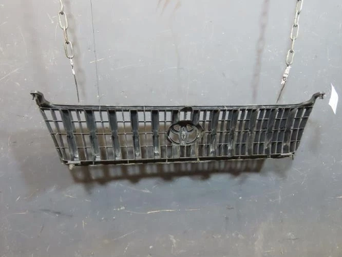 Calandre TOYOTA LANDCRUISER 5311160390 - Photo 1/2
