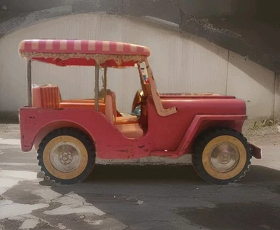 Tonka Barbie Pink Surrey Jeep Elvis Fringe 1960s 10 Inches Gasoline Saver - Image 1 of 4