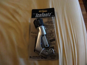ICETOOLZ Tagliatubi Utensili Bici fino a 1 1/8" - Foto 1 di 2