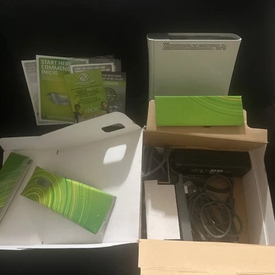 Xbox 360 Arcade Edition Console Closed In Box Works ! - Image 1 of 3