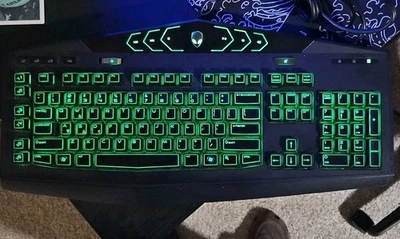 Dell Alienware TactX Gaming Illuminated Keyboard Y-U0008-O  KG900 Wired  - Image 1 of 4