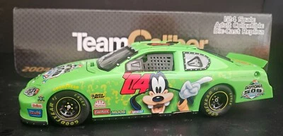 1:24 2004 Goofy Daytona 500 Chevy Monte Carlo Team Caliber Owners #993 of 3,120 - Image 1 of 4