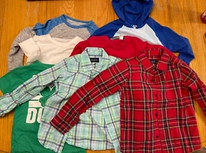 Lot Of 7 Boys Size 5-6 T Shirts Short/Long Sleeve Shirt Christmas Solid/hoodie - Picture 1 of 16