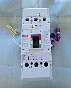 EATON LGH3630NN Circuit Breaker w/Aux - Picture 1 of 8