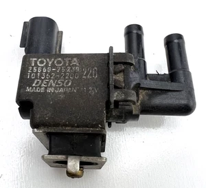 Toyota 25860-75230 Vacuum Switching Valve Tacoma & 4Runner Genuine* - Foto 1 di 9