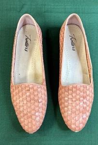 Trotters Women Liz Woven Basketweave Leather Slip On Loafer Size 7M BLUSH VGUC - Picture 1 of 11