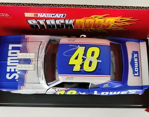 JIMMIE JOHNSON auto firmata 1969 Chevy Camaro ERTL Stock aste 1:18 RC2 LOWE'S 2003 - Foto 1 di 10
