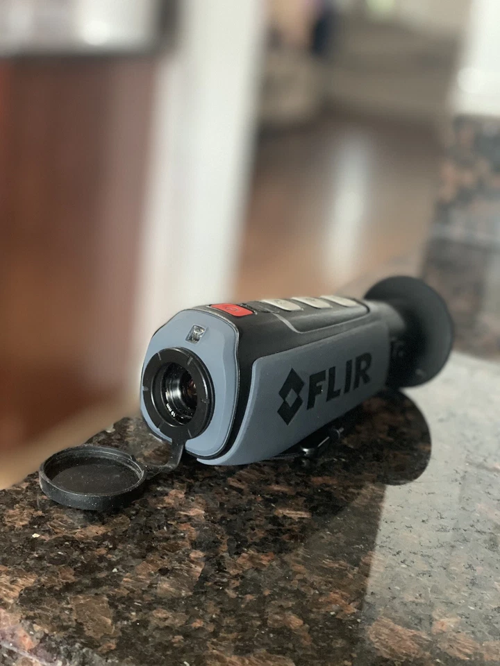 FLIR Ocean Scout 320 In Mint Condition With Zoom Capability Thermal Monocular! - Image 1 of 3