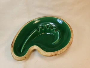 Vintage Pottery Ashtray Stamped Monarch Crest - Picture 1 of 5