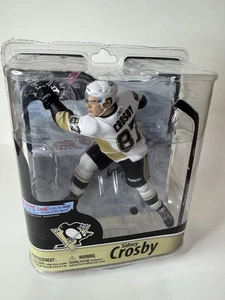 MCFARLANE NHL SERIE 22 WHITE Jersey SIDNEY CROSBY Limited /2500 Pittsburgh - Picture 1 of 4