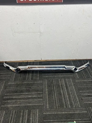 Moldura de para-choque dianteiro superior para picape Ram 2500 2019 - 2023 6NB23TRMAE - Imagem 1 de 4