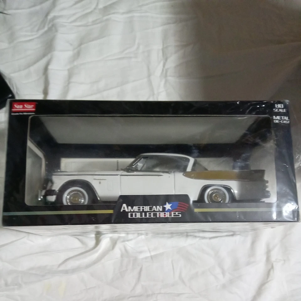 1/18 Studebaker Golden Hawk 1957 Arctic White Diecast sealed SunStar - Image 1 of 4