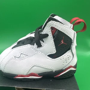 Zapatos Jordan True Flight para niños pequeños rojos talla 6c ¡¡¡Nuevos al por menor por $55!!!! - Imagen 1 de 8