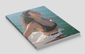Emmanuelle Chriqui Brief Biography Photo Book in 2 versions soft/hardback - Foto 1 di 13