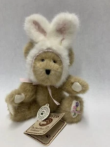 Boyds Bears Tulla B. Bearfoot 2003 Hallmark Exclusive w/tags Bunny Rabbit Flower - Picture 1 of 22