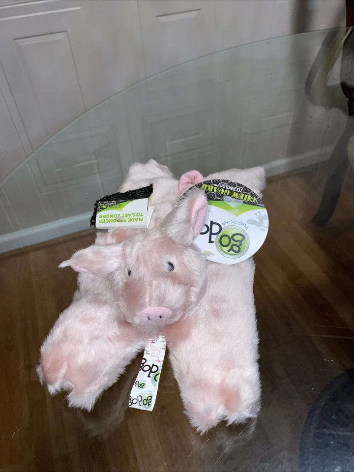 goDog PlayClean Squeaky Plush Dog Toy with Odor-Eliminating Essential 6”