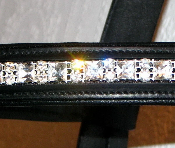 FSS Transparente CORTE RADIENTE PONTO Bling Strass Cristal BROWBAND Qualidade Superior NOVO - Imagem 1 de 1