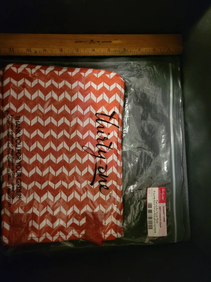 Treinta y uno dos veces como bonito - tablero Chevron rojo - Nuevo Foto 1 de 1