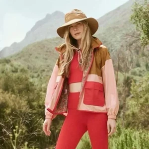 The Great x Eddie Bauer Hooded Jacket Windbreaker XS Red/Multi Colorblock Boxy - Picture 1 of 8