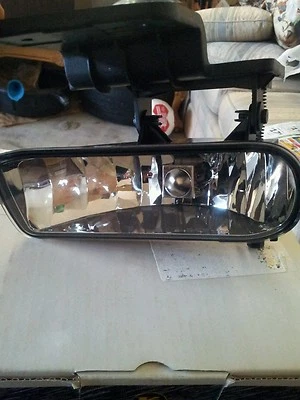 chevrolet fog 02 chevy silverado - Image 1 of 3