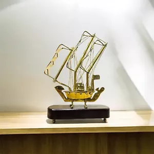 Messingschiff mit Holzsockel, Prunkstück Artikel, perfekt für Wohnkultur & Geschenk 12" - Bild 1 von 7