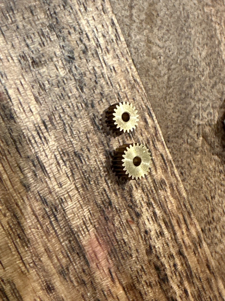 2 piezas 20t y 24t latón alta velocidad 0,3 m 2 mm eje piñón cohete 1410 130 180 motores Foto 1 de 1