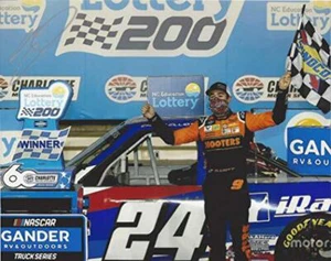HANDSIGNIERT 2020 Chase Elliott #24 iRacing Team CHARLOTTE LOTTERY 200 RACE WIN ( - Bild 1 von 1