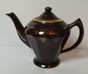 Hall China Albany Teapot Brown with Gold Trim 6 Cup #0227 Vintage USA - Picture 1 of 12