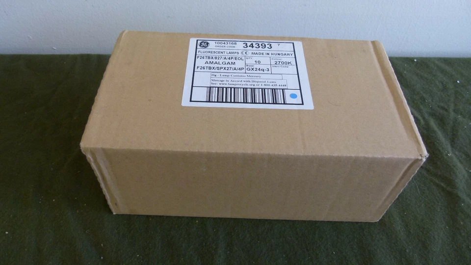Box of 10 - GE 34393 - F26TBX/SPX27/A/4P Biax 26W 4pin 827 (GX24q-3) CFL - Image 1 of 4