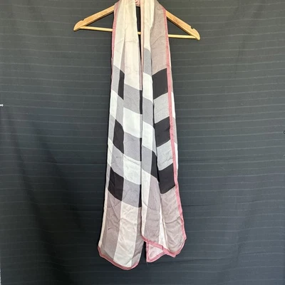 Bufanda Burberry Paris Rosa Negro Cuadros Seda Transparente Grande Rectángulo 27 x 74" Foto 1 de 4