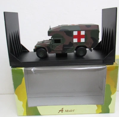 A Model 70038 1/43 Scale Military Medical Diecast Truck Jungle Camouflage - Image 1 of 4