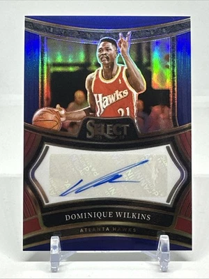 Dominique Wilkins 2024-25 Panini Select Signatures Blue Prizm/49 Hawks Auto Foto 1 de 2