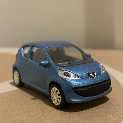 Modellino Norev Peugeot 107 Blu 1:64 3 Inches - Eccellente Stato - Immagine 1 di 4