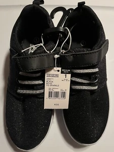 Girls Black athletech Shoes Size 1 New - Picture 1 of 4
