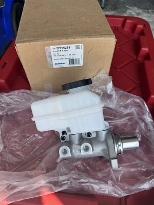 Подлинный главный цилиндр тормоза GM 2009-2016 Chevrolet Impala Limited LT 22796285 - Изображение 1 из 4