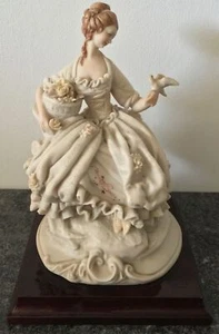 1984 FLORENCE signed CAPODIMONTE 'DRESDEN LACE' WOMAN & DOVE FIGURINE merl - Picture 1 of 7