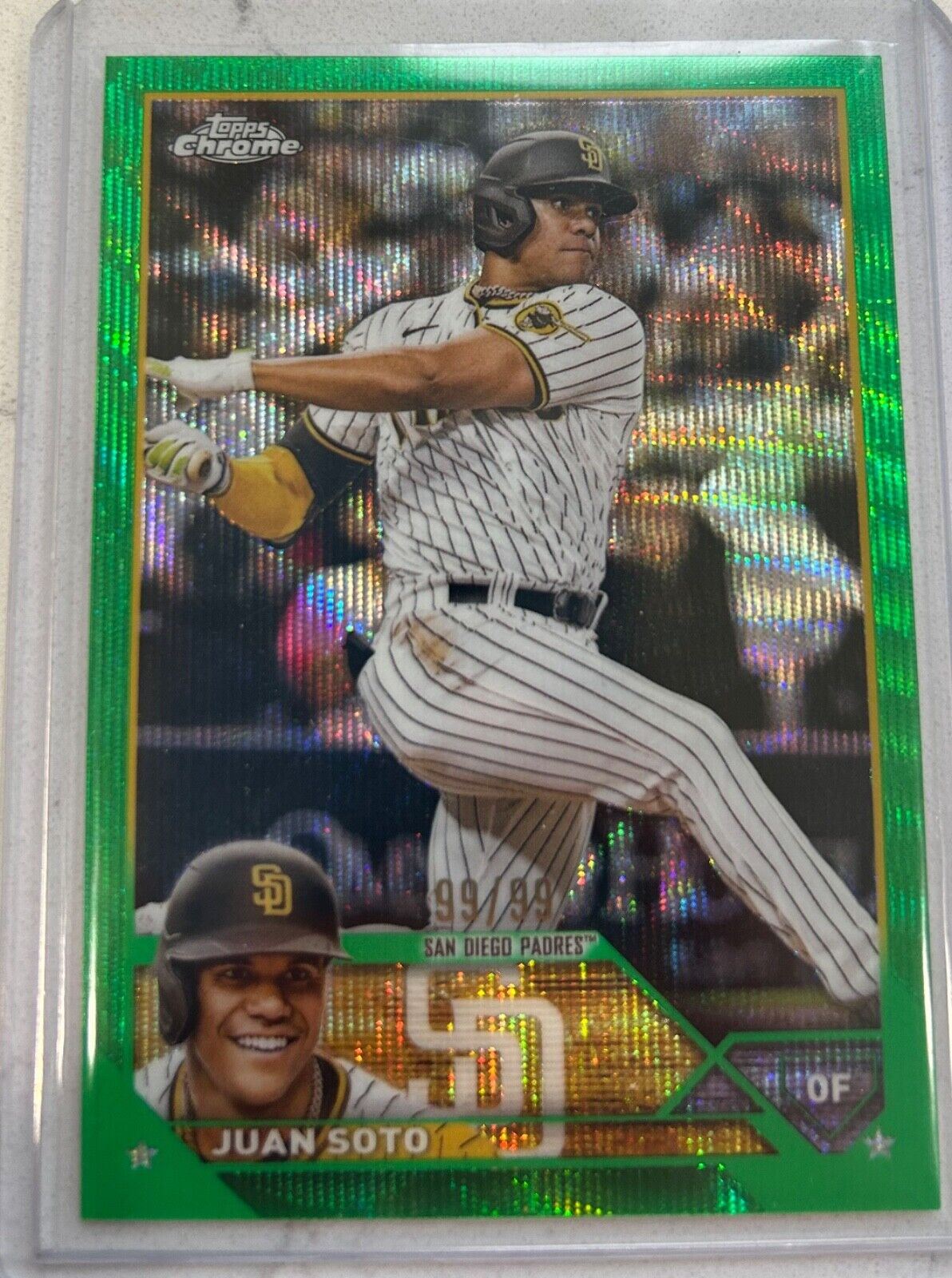 2023 Topps Chrome Juan Soto #100 Green Wave Refractor /99 San Diego Padres