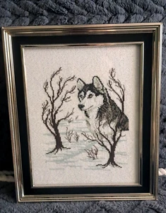 Finished Framed Cross Stitch Picture Lovely Dog Husky Winter Gift - Picture 1 of 3