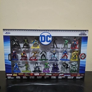 DC Comics Series 4 Die Cast Figures 20 Pack Nano Metal Figures Brand New - Picture 1 of 5