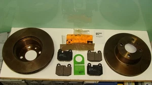BMW E21 320i & 323i FRONT BRAKE DISCS & PADS 255mm 1975 to 1982 - Picture 1 of 10