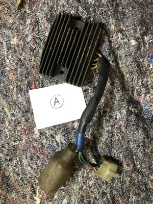 Honda CBR1100XX Blackbird Injection 99-05 Tourmax Regulator Rectifier  - Image 1 of 4