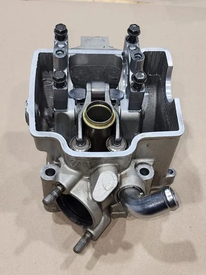 2004 Honda CRF250 CRF 250 CRF250R Cylinder Head Top End Valves Rocker Arm - Image 1 of 4