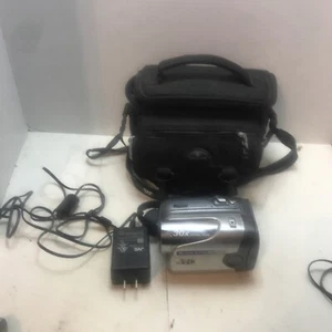 JVC GR-DA30U Camcorder Sliding Monitor W/ Battery Powers On PLEASE READ - Picture 1 of 12