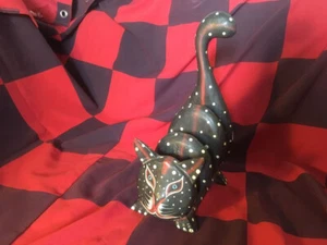 Weird psychedelic cat ornament letter holder. Why wouldn't you? - Picture 1 of 3