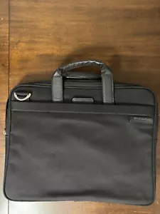Briggs & Riley Travelware Black Laptop Messenger Shoulder Bag Travel Work - Picture 1 of 12