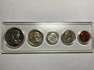 1962 BIRTH YEAR 5 COIN SET - 3 - 90% SILVER COINS INCLUDED - CIRCULATED SET - Picture 1 of 2